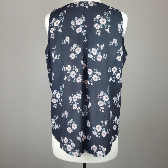 Grayson/Threads Floral Wrap Sleeveless Top - Picture 3 of 6